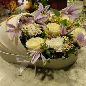 Cuna floral (blanco)